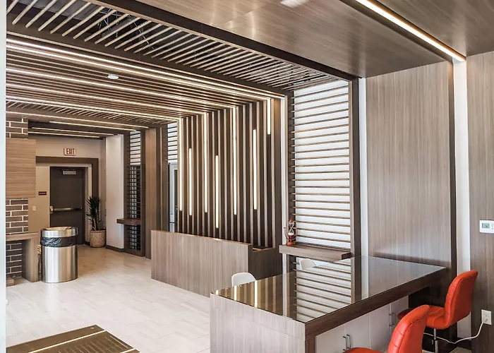 The Urban Hotel *